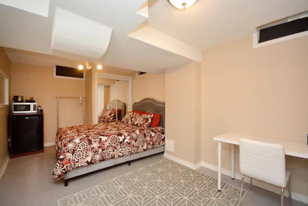 Riz Khan Peaceful Mississauga Home Exterior foto